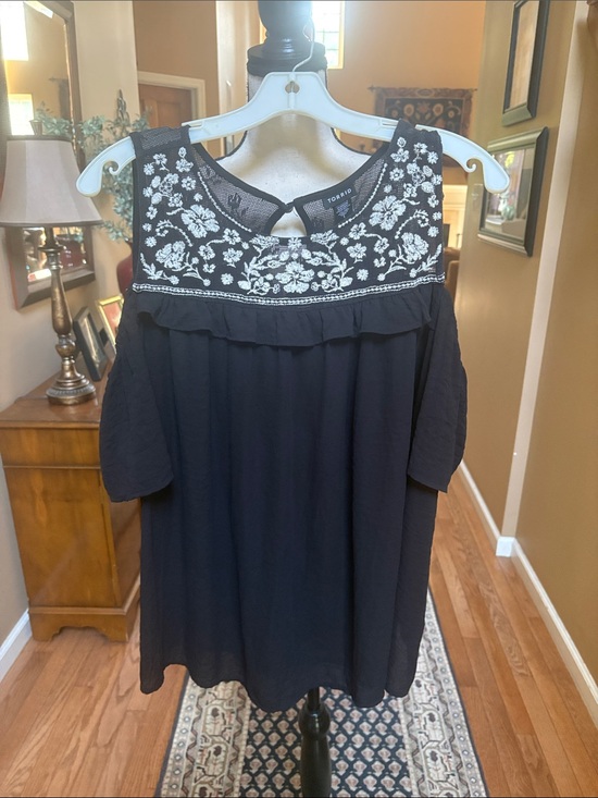 Torrid Tops - Torrid Black Cold-Shoulder Blouse with White Embroidery
